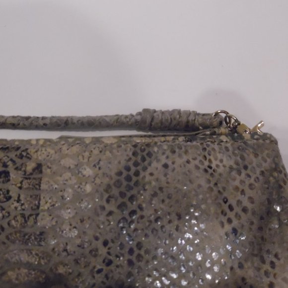 LOT 2: Elliot Lucca Rojo‎ Snakeskin Logo Crossbody Wristlet Bag Purse Wallet - Picture 6 of 10